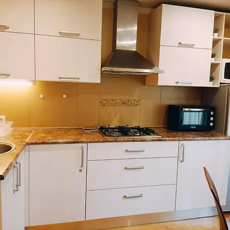 Elegant Old Town Toffee Bliss Apartment, Self Check-in, Steps From Bus Station Apartmán Riga