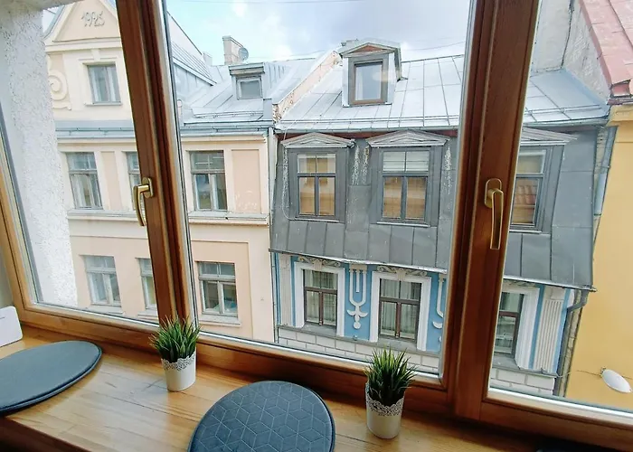Elegant Old Town Toffee Bliss Apartment, Self Check-in, Steps From Bus Station Dzīvoklis *