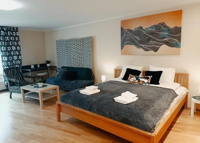 Dzīvoklis Elegant Old Town Toffee Bliss Apartment, Self Check-in, Steps From Bus Station