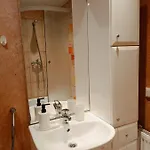 Elegant Old Town Toffee Bliss Apartment, Self Check-in, Steps From Bus Station